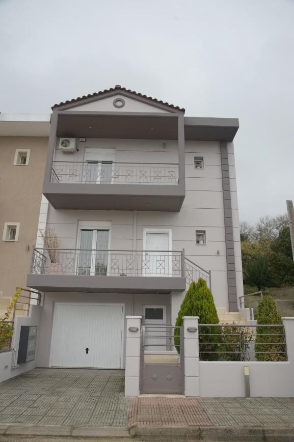Villa ρόζι